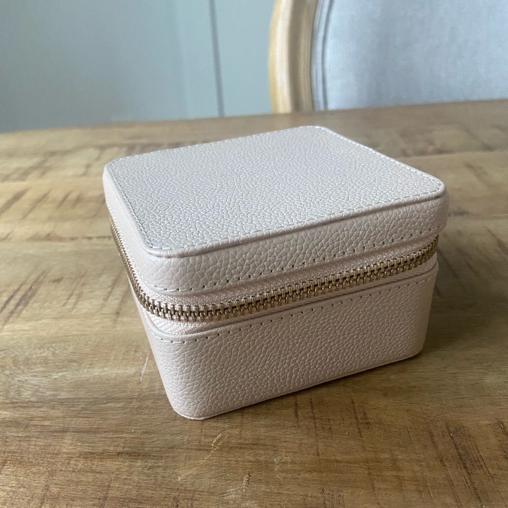 Pottery Barn Quinn Leather Petite Travel Box